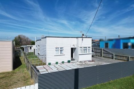Photo of property in 11 Thomas Place, Foxton Beach, Foxton, 4815