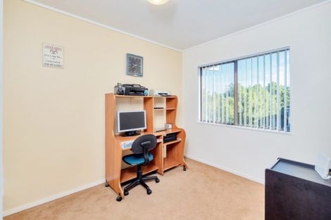 Photo of property in 4a Park Estate Road, Rosehill, Papakura, 2113