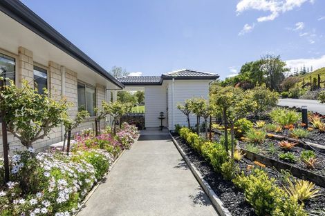 Photo of property in 35 Terry Smyth Drive, Kumeu, 0892