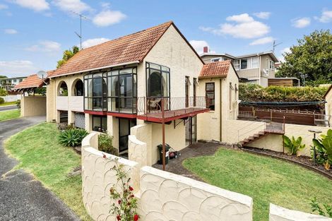 Photo of property in 1/46 Marlborough Avenue, Glenfield, Auckland, 0629