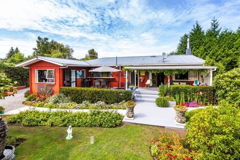 Photo of property in 15 Peehimanini Road, Waitahanui, Taupo, 3378