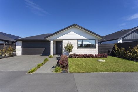 Photo of property in 37 Whitburn Avenue, Halswell, Christchurch, 8025