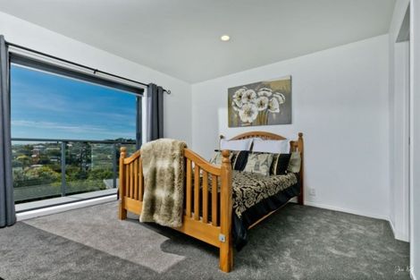 Photo of property in 17 Nigel Road, Browns Bay, Auckland, 0630