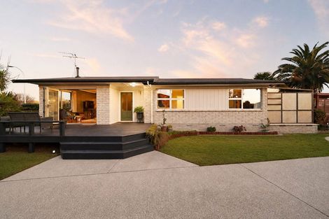 Photo of property in 19 Clematis Avenue, Pukete, Hamilton, 3200