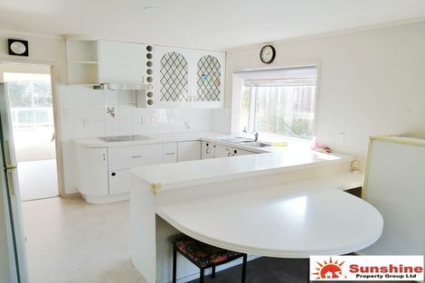 Photo of property in 29 Galaxy Drive, Mairangi Bay, Auckland, 0630