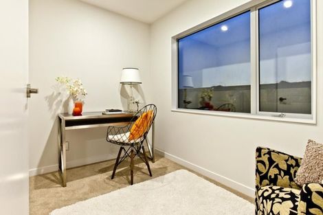 Photo of property in 1b Rae Road, Campbells Bay, Auckland, 0620