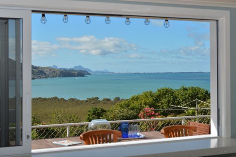 Photo of property in 10 Tahuna Place, Onerahi, Whangarei, 0110