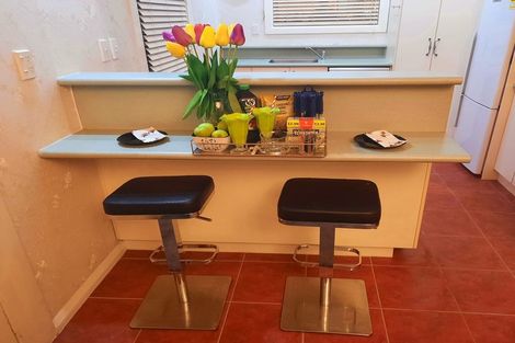 Photo of property in 84 Shakespeare Road, Bluff Hill, Napier, 4110