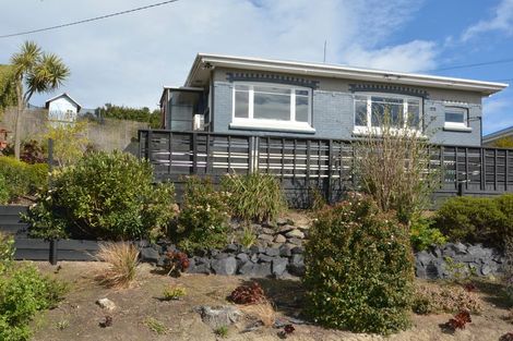 Photo of property in 21 Scotland Terrace, Green Island, Dunedin, 9018