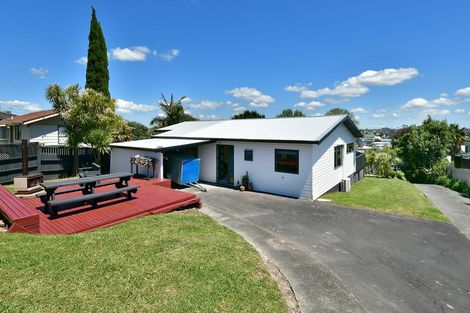 Photo of property in 40 Tiri Road, Manly, Whangaparaoa, 0930