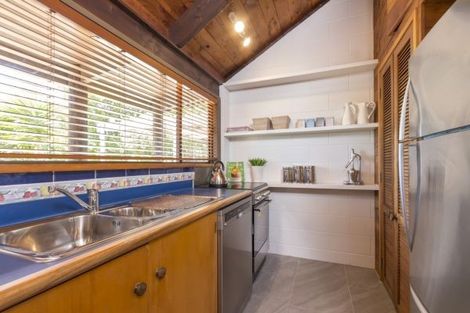 Photo of property in 4 Jandell Crescent, Bucklands Beach, Auckland, 2014