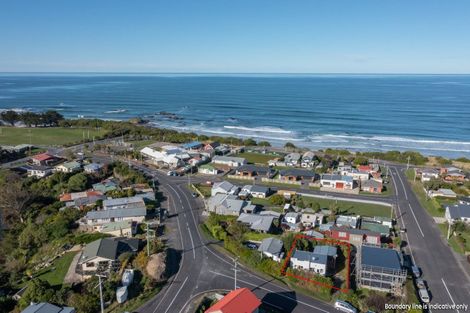 Photo of property in 2 Queen Street, Brighton, Dunedin, 9035