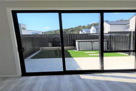 Photo of property in 3 La Mer Lane, Wallaceville, Upper Hutt, 5018