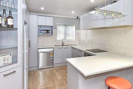 Photo of property in 5a Gordon Road, Papatoetoe, Auckland, 2025