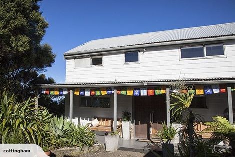 Photo of property in 128 Lone Kauri Road, Karekare, Auckland, 0772