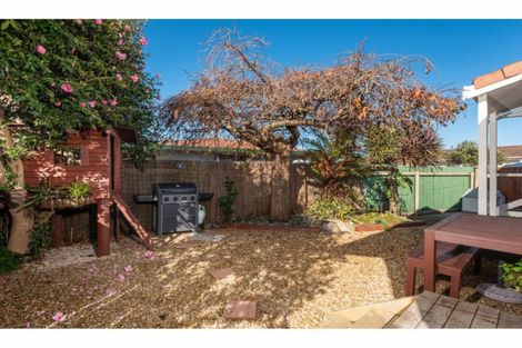 Photo of property in 14 College Place, Poike, Tauranga, 3112