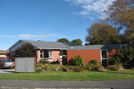 Photo of property in 77 Bryndwr Road, Bryndwr, Christchurch, 8052