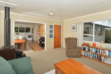 Photo of property in 1 Curlew Place, One Tree Point, 0118