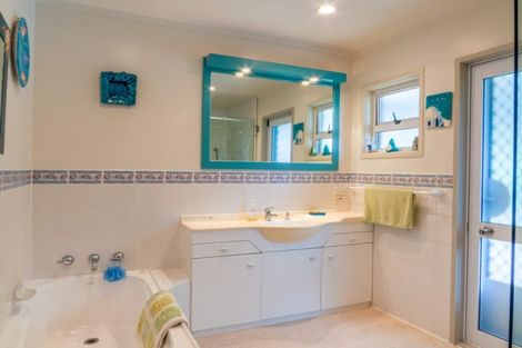 Photo of property in 72 Pohutukawa Avenue, Ohope, 3121