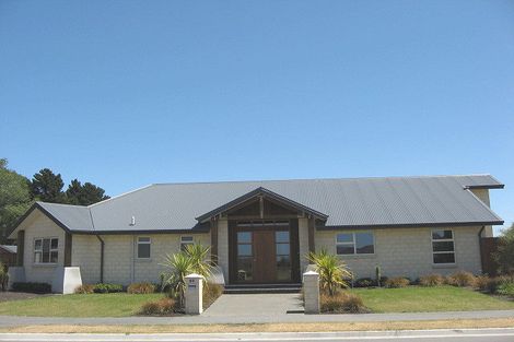 Photo of property in 53 Pohutukawa Crescent, Parklands, Christchurch, 8083