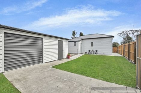 Photo of property in 156 Wainoni Road, Avondale, Christchurch, 8061