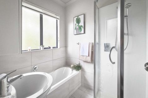 Photo of property in 49a Flaxdale Street, Birkdale, Auckland, 0626