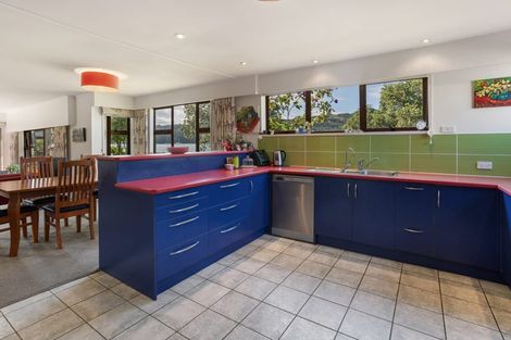 Photo of property in 27 Robinson Road, Whitianga, 3510