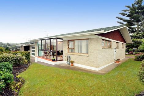 Photo of property in 1/72 Evelyn Road, Cockle Bay, Auckland, 2014