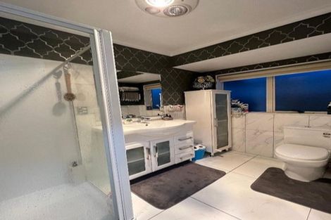 Photo of property in 5 Mattalie Place, Manurewa, Auckland, 2105