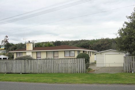 Photo of property in 156 Park Avenue, Waitarere Beach, Levin, 5510