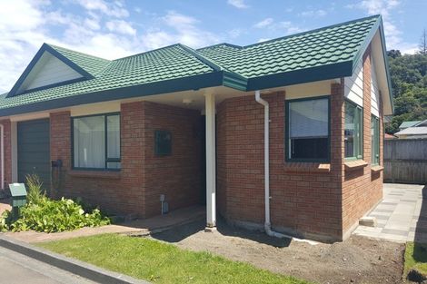 Photo of property in Miramar Villas, 13/6 Brussels Street, Miramar, Wellington, 6022