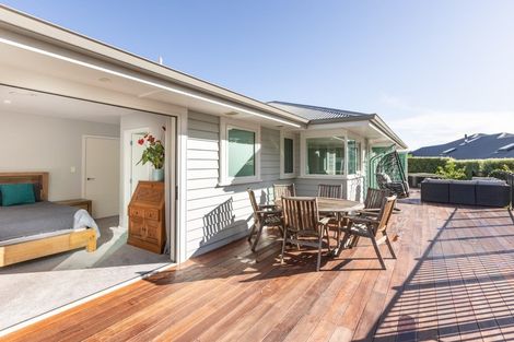 Photo of property in 8 Rochfort Road, Havelock North, 4130