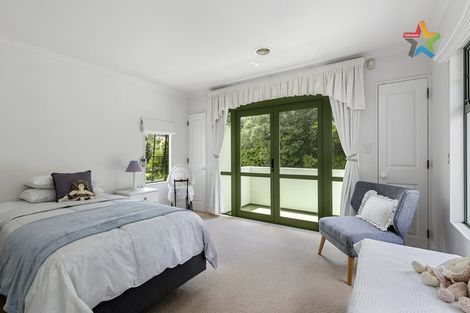 Photo of property in 95 Viewmont Drive, Harbour View, Lower Hutt, 5010