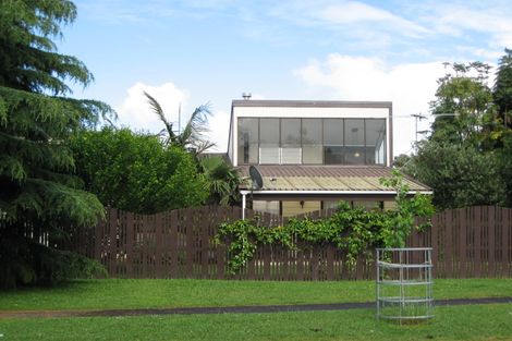 Photo of property in 1/23 Beaumaris Way, Conifer Grove, Takanini, 2112