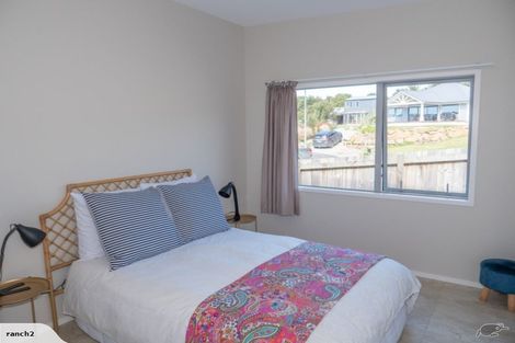 Photo of property in 7 Frangipani Street, Cable Bay, 0420
