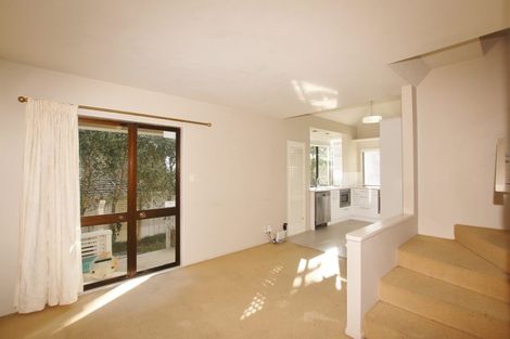 Photo of property in 2/24 Aramoana Avenue, Devonport, Auckland, 0624