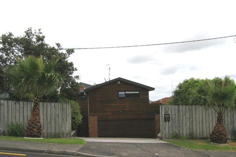 Photo of property in 1/4 Mercury Lane, Windsor Park, Auckland, 0632