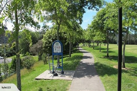 Photo of property in The Haven, 41/120 Beach Haven Road, Beach Haven, Auckland, 0626