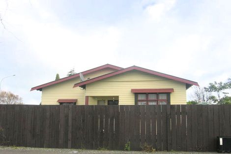Photo of property in 46 Kingswood Street, Takaro, Palmerston North, 4412
