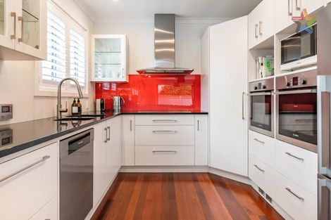 Photo of property in 11 Chilton Grove, Hutt Central, Lower Hutt, 5010