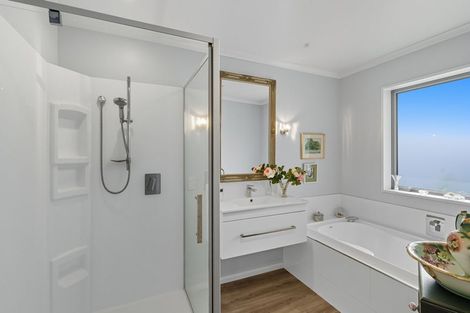 Photo of property in 42 Bronco Drive, Aidanfield, Christchurch, 8025