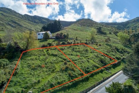 Photo of property in 18 Harmans Road, Lyttelton, 8082