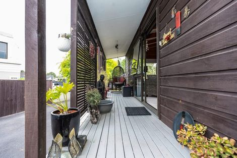 Photo of property in 14 Camellia Place, Hamilton Lake, Hamilton, 3204