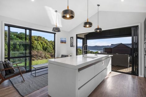 Photo of property in 13 Sparrowhawk Way, Kinloch, Taupo, 3377
