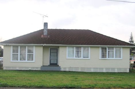 Photo of property in 28 Smiths Avenue, Papakura, 2110