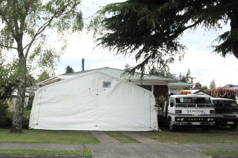 Photo of property in 19 Uta Street, Utuhina, Rotorua, 3015