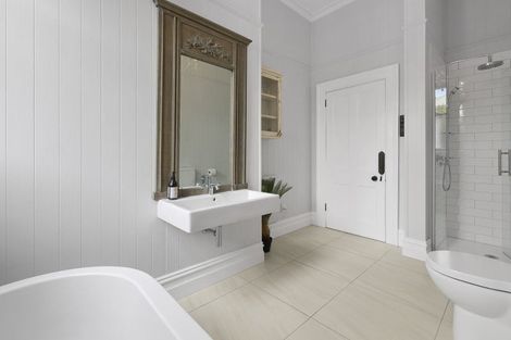 Photo of property in 91 Tomahawk Road, Andersons Bay, Dunedin, 9013