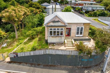 Photo of property in 32 Neidpath Road, Mornington, Dunedin, 9011