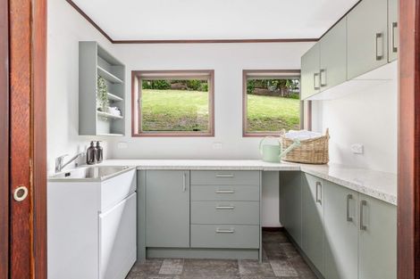 Photo of property in 80 Marellen Drive, Red Beach, 0932