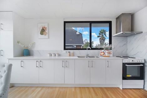 Photo of property in 15 Justamere Place, Weymouth, Auckland, 2103